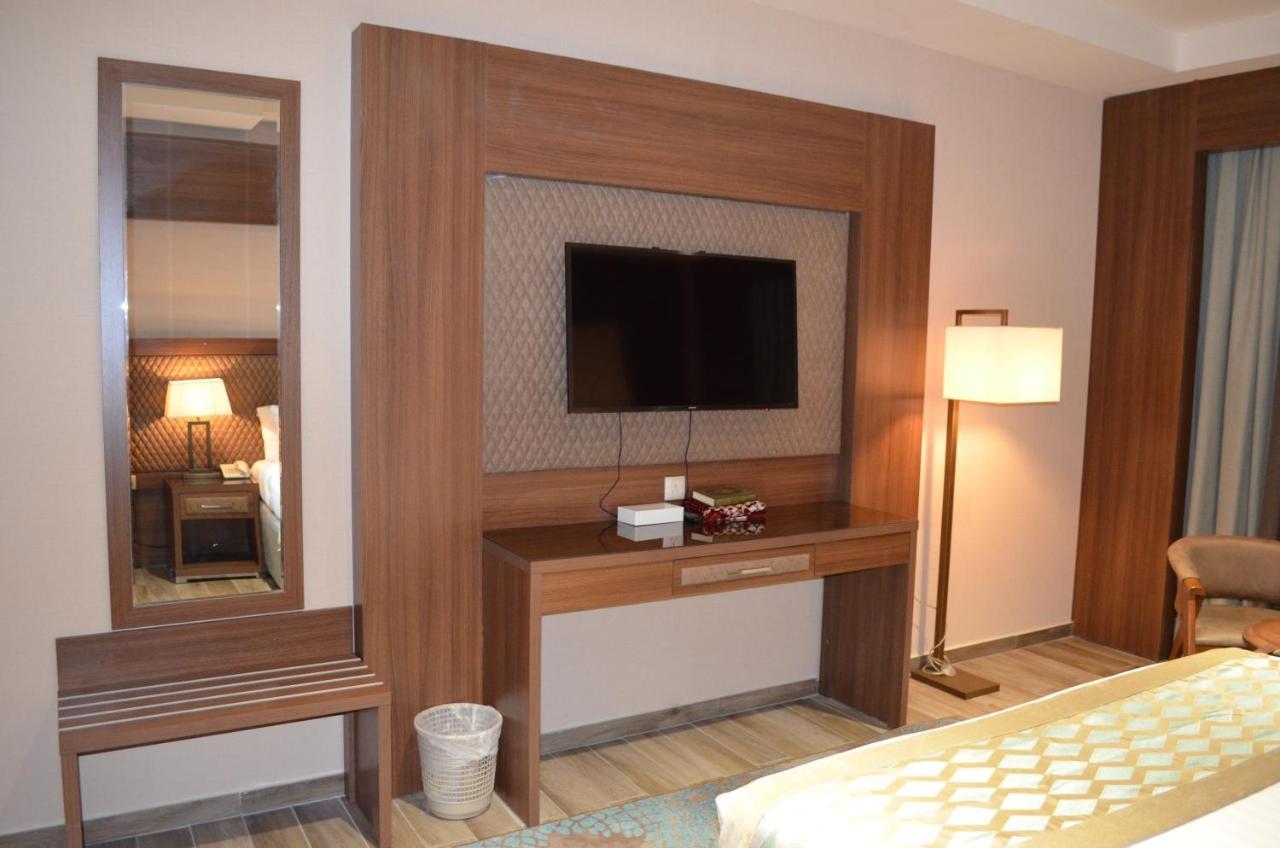 Hotel Midan Hotels&suites Al Aziziyah 3*